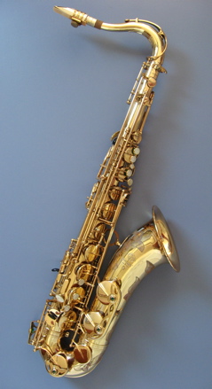 Photo of tenor saxophone