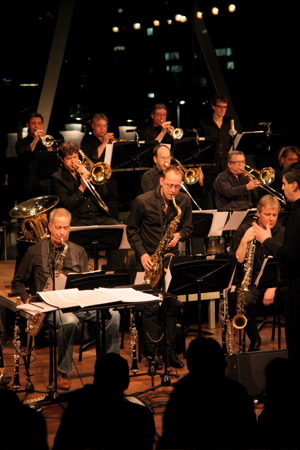 Leo Janssen als solist bij de Metropole
Orkest Big Band